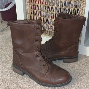 brown boots